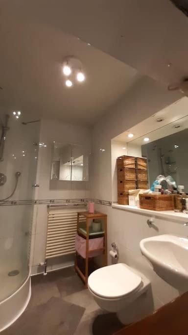 Escape To The Apartamento *